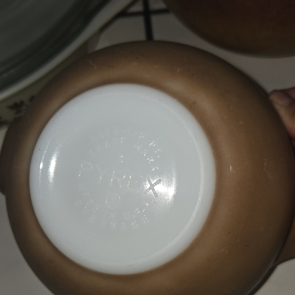 Vintage Pyrex Bundle - Picture 6 of 10